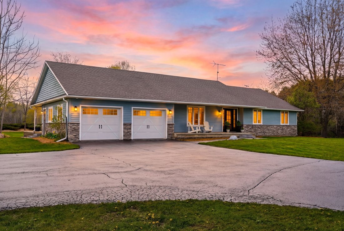 House in Milton, Ontario, Canada 1 - 17907663