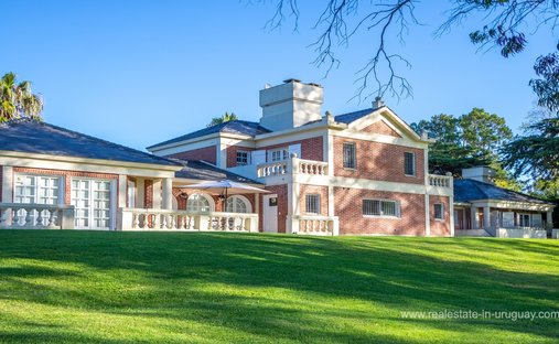 Villa in Punta del Este, Departamento Maldonado, Uruguay 1
