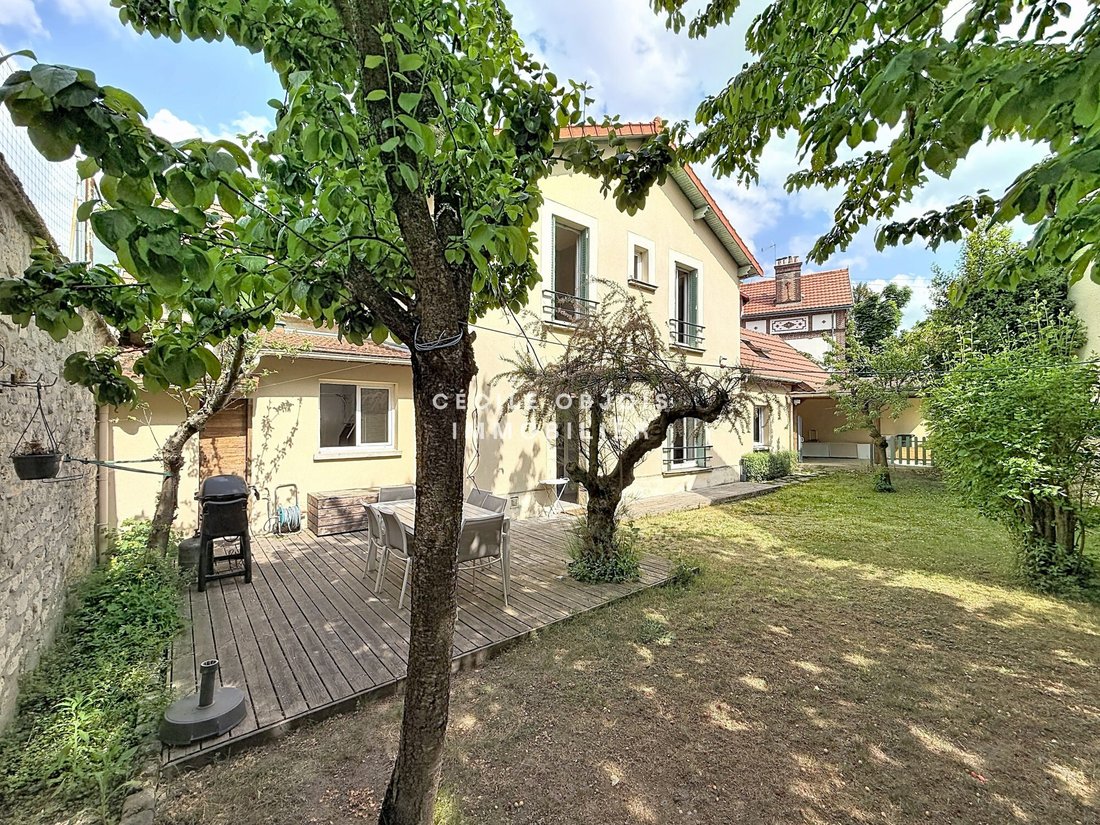 House in Peri, Joinville-le-Pont, France 1 - 17912442