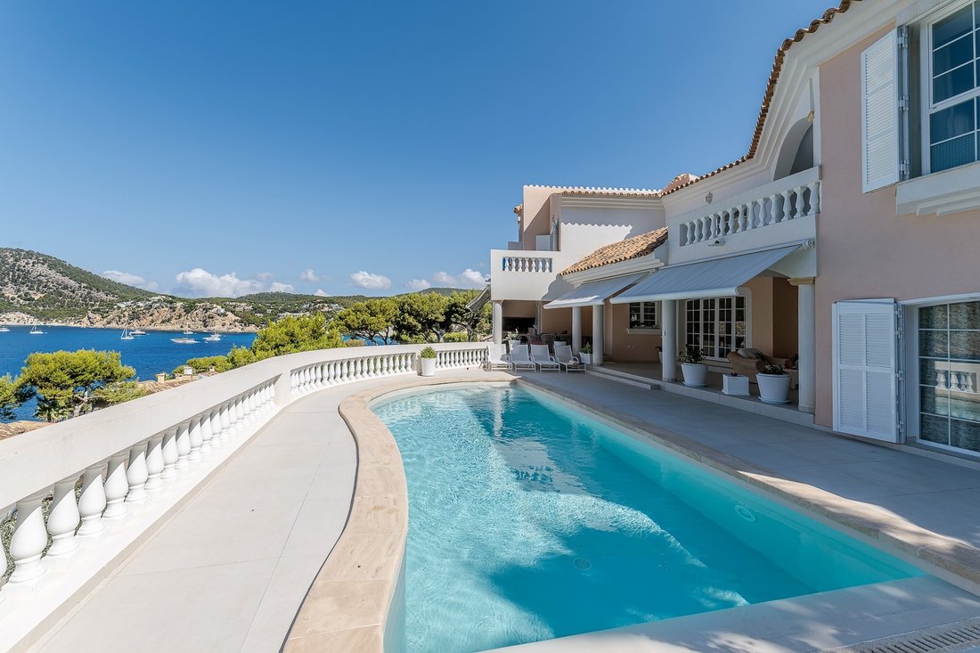 Villa in Camp de Mar, Mallorca, Andratx, Balearic Islands 1 - 17909964
