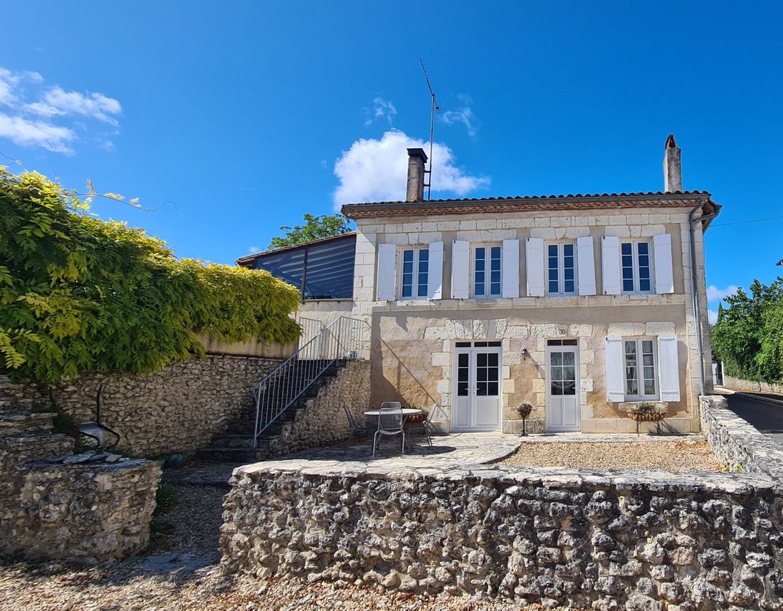 House in Saint-Romain, Nouvelle-Aquitaine, France 3 - 17907361
