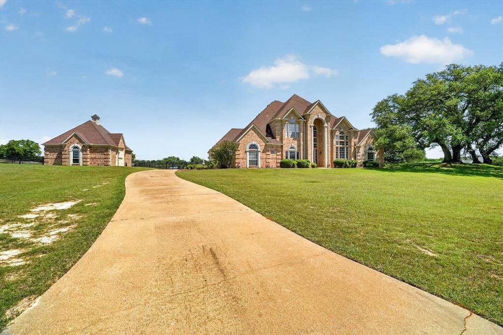 House in Azle, Texas, United States 3 - 17910538