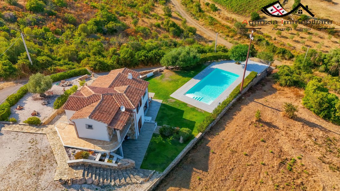 Villa in Budoni, Sardinia, Italy 2 - 17911248