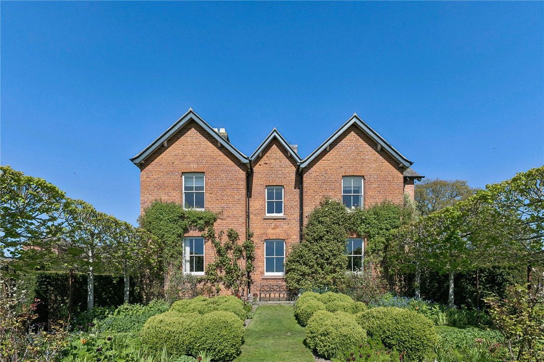 House in Malpas, England 4 - 17906838