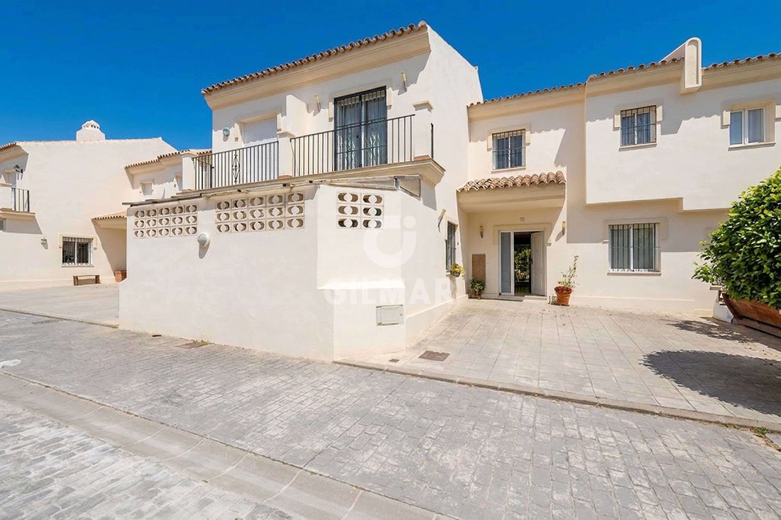 Townhouse in Marbella, Andalusia, Spain 1 - 17905336