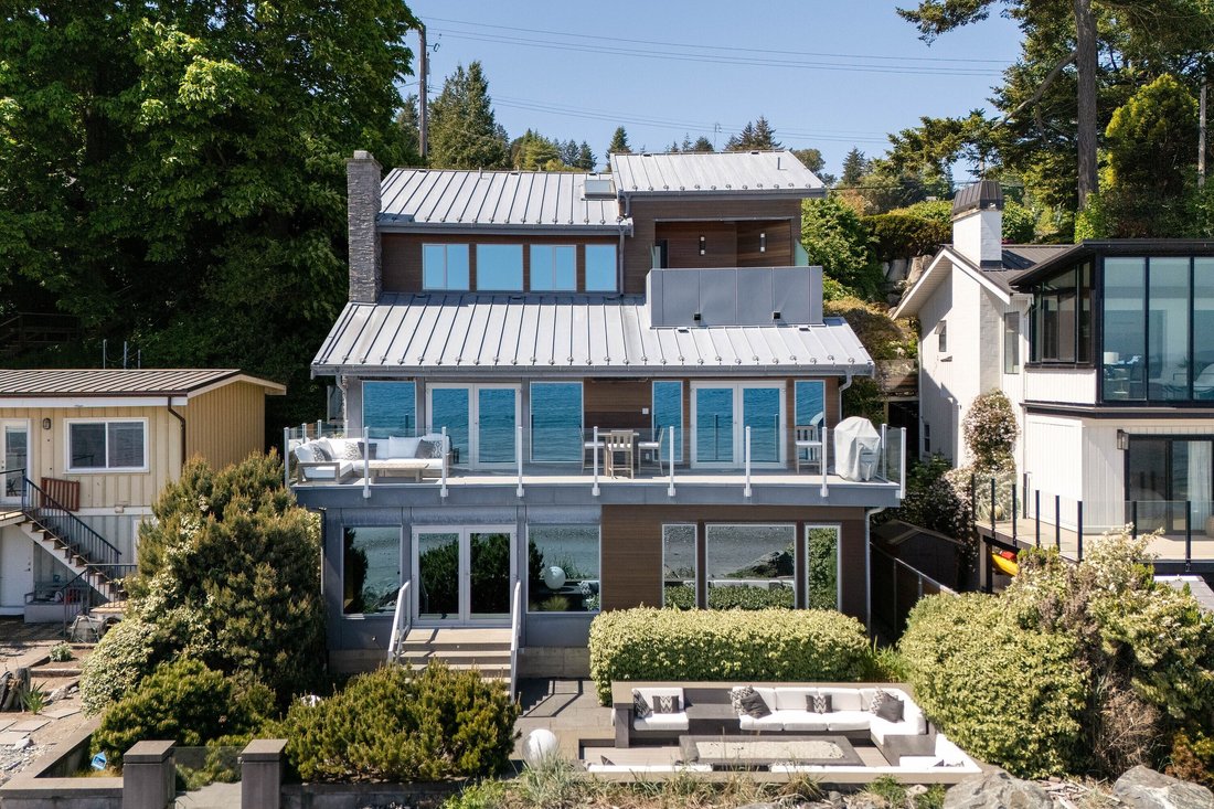 House in Saanich, British Columbia, Canada 1 - 17907364