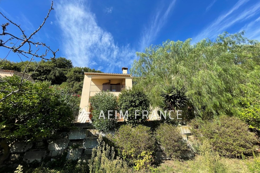Villa in Village-Cros de Caste-Coupiere-Mont Gros, Roquebrune-Cap-Martin, France 1 - 17907273