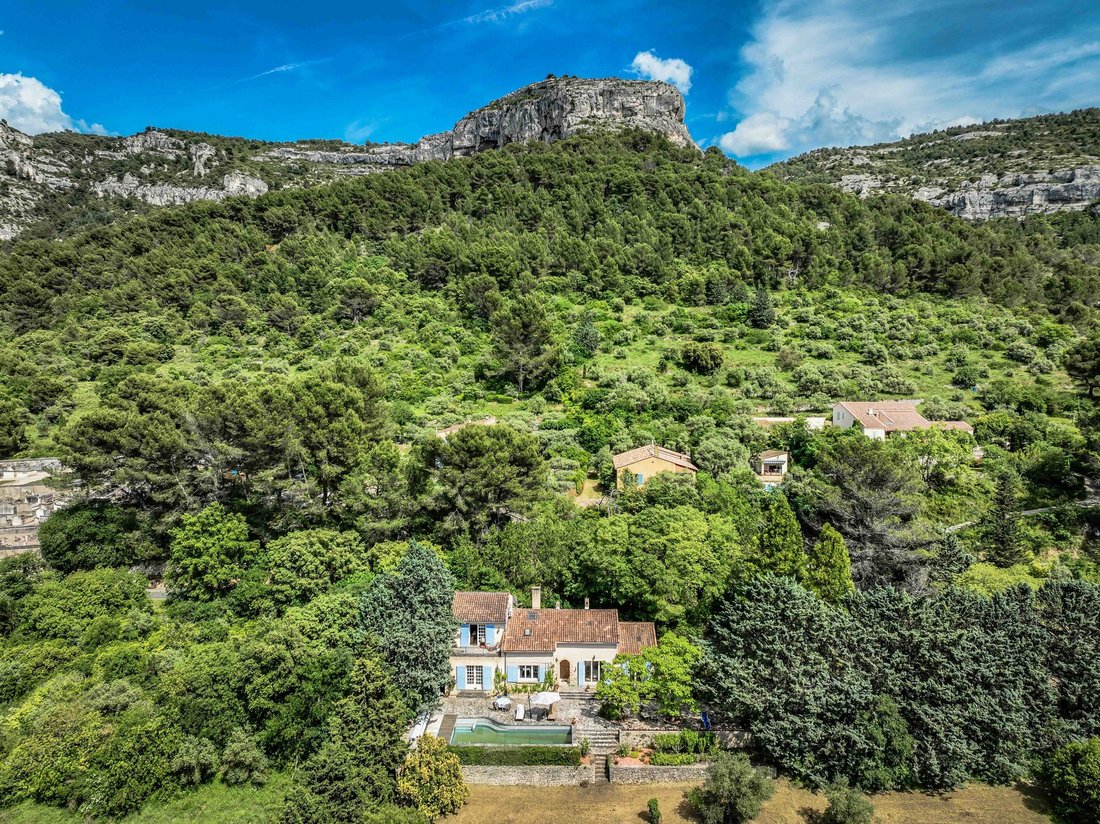 House in Fontaine-de-Vaucluse, Provence-Alpes-Côte d'Azur, France 1 - 17910820