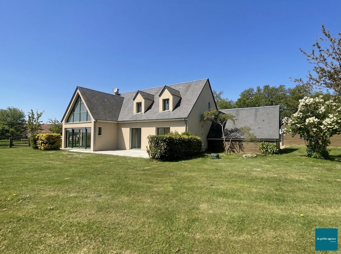 House in Monceaux-en-Bessin, Normandy, France 1 - 17912444