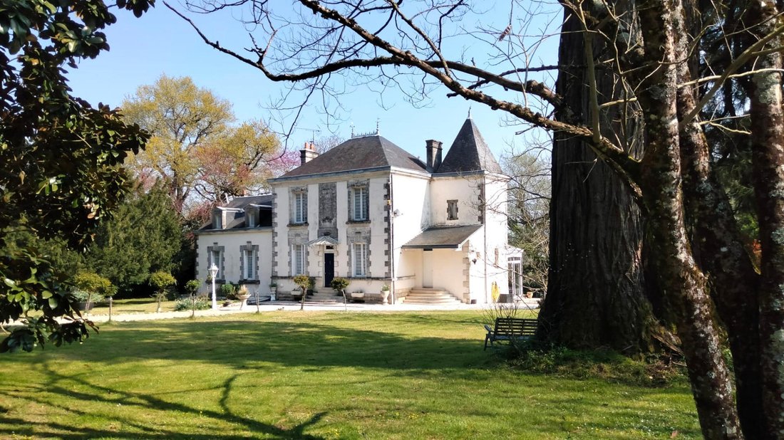 House in Condac, Nouvelle-Aquitaine, France 1 - 17907261