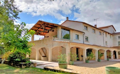 House in Vouthon, Nouvelle-Aquitaine, France 1