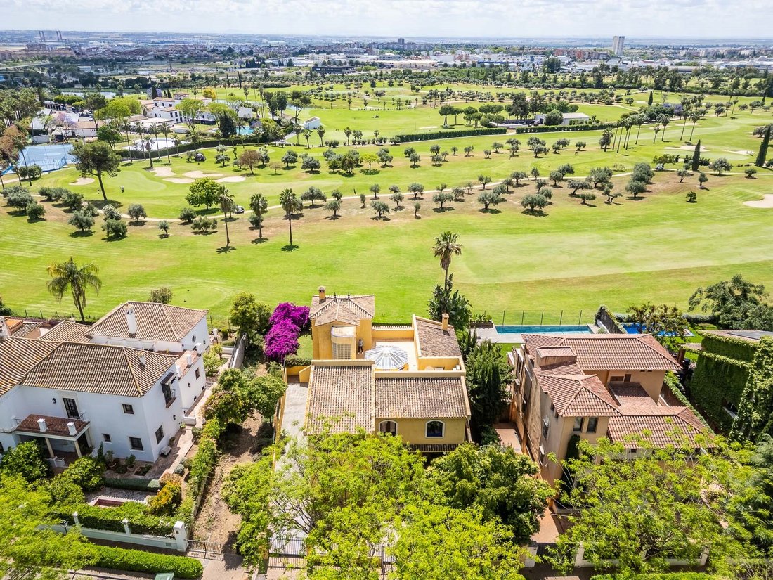 Villa in Carmona, Andalusia, Spain 2 - 17273610