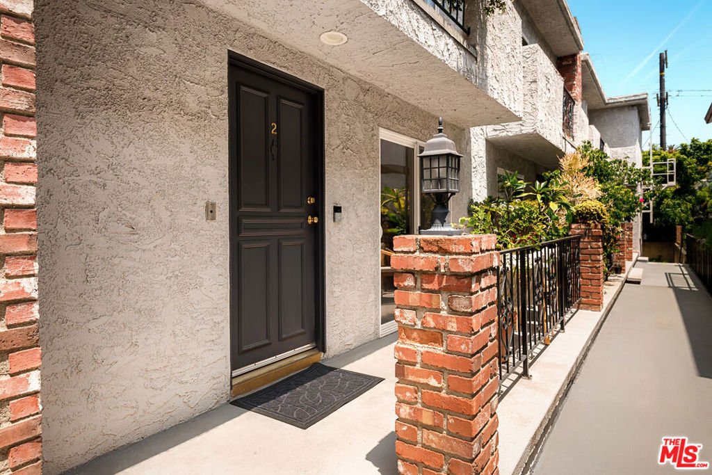 Condo in Los Angeles, California, United States 3 - 17798377