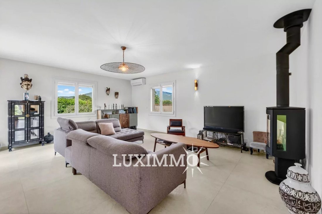 Villa in Les Indes les-Groulles, Mouans-Sartoux, France 4 - 17910842