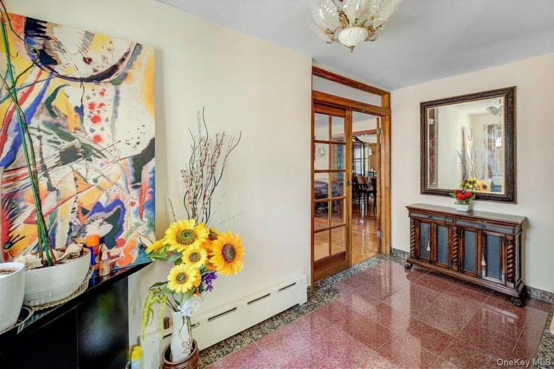House in New York, New York, United States 3 - 17403045