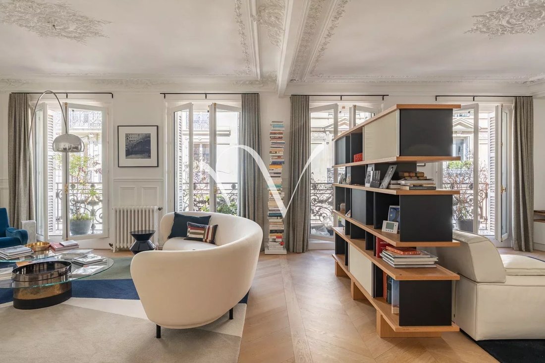 Apartment in Saint Germain des Prés, Paris 6e Arrondissement, Paris 3 - 17853050