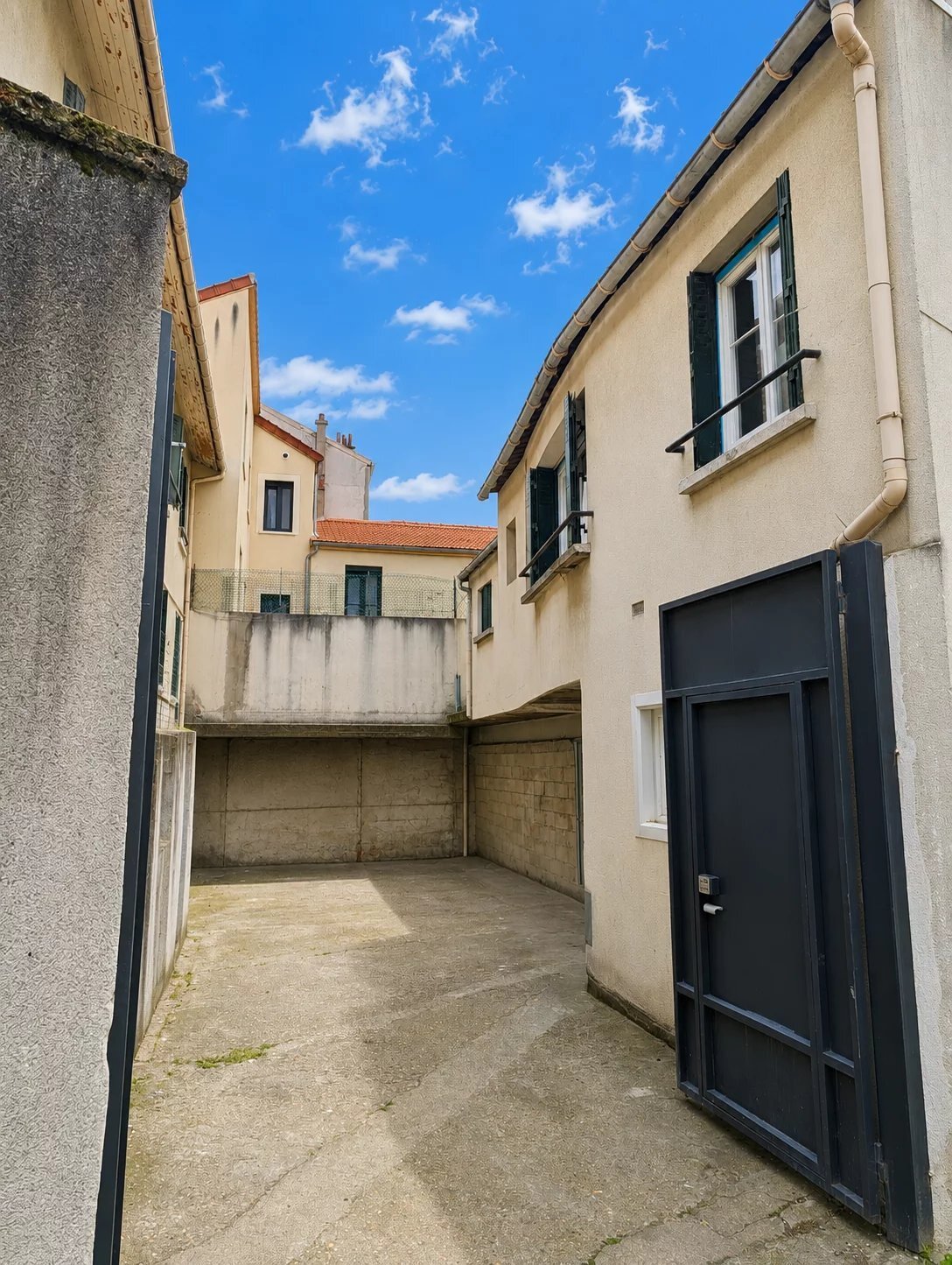 Plaine Marcreux Pressensé, Aubervilliers, France 3 - 17907889