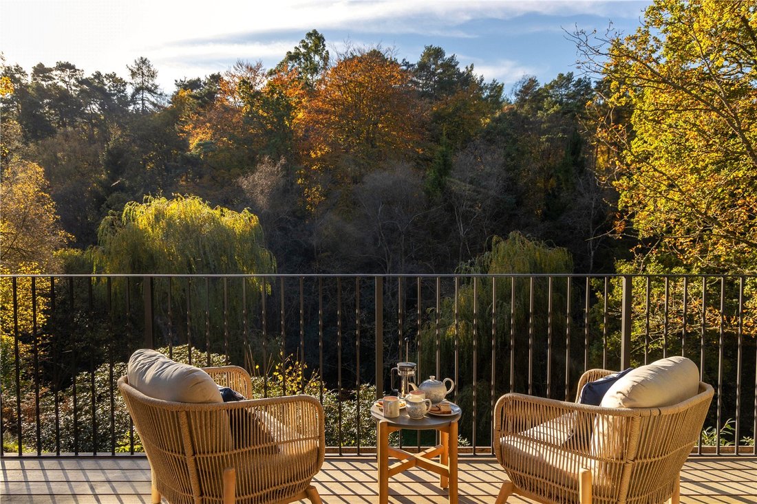 House in Hindhead, Grayshott, England 5 - 17906815