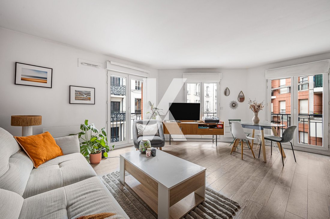 Apartment in Bois-Colombes, Ile-de-France, France 1 - 17912481