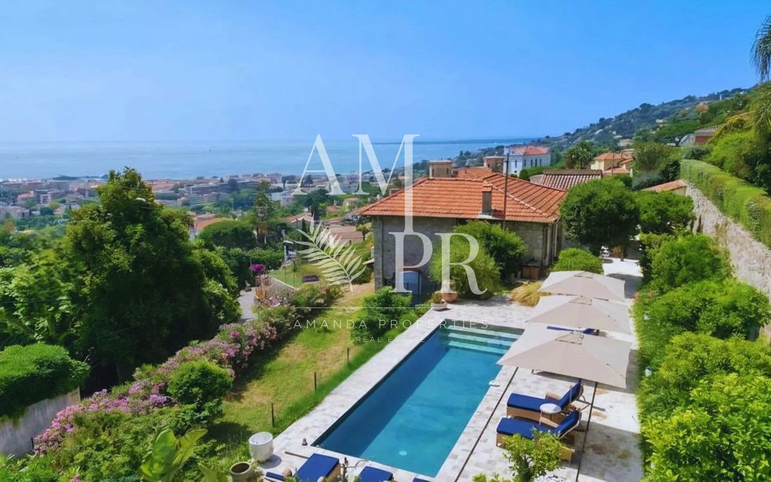 Villa in Brusquet-Retenaou-Devens, Vallauris, France 2 - 17907414