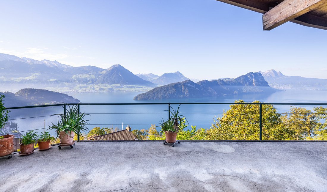 House in Vitznau, Lucerne, Switzerland 2 - 17912061