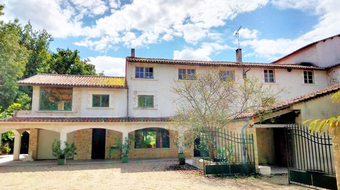 House in Vouthon, Nouvelle-Aquitaine, France 4 - 17906874