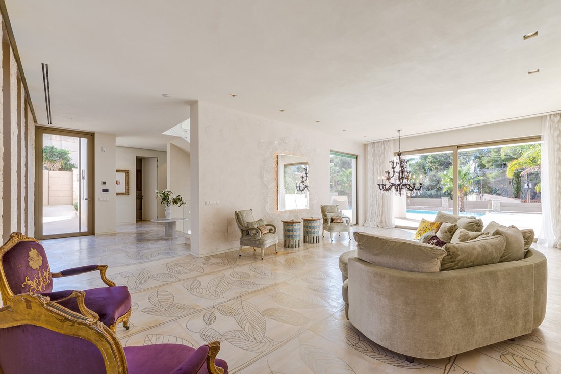 Villa in Portals Nous, Calvia, Balearic Islands 2 - 17910057
