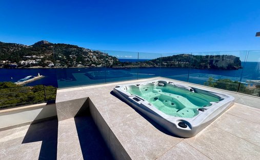 Villa in Port d'Andratx, Andratx, Balearic Islands 1