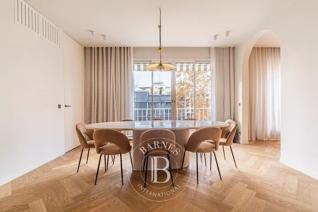 Apartment in Porte Dauphine, Paris 16e Arrondissement, Paris 4 - 17905264