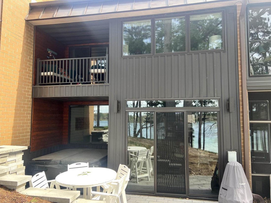 House in Waupaca, Wisconsin, United States 1 - 17909288