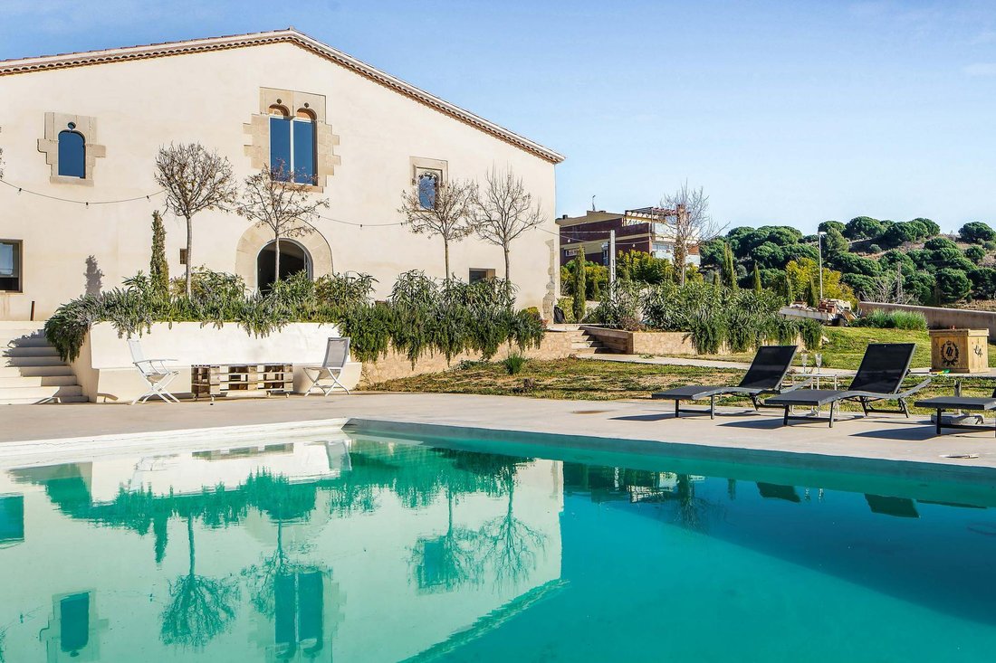 Villa in Tiana, Catalonia, Spain 2 - 17905160