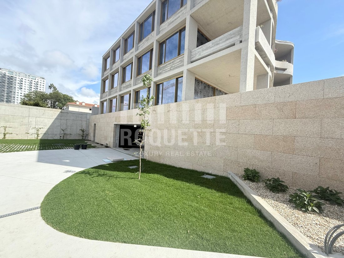 Apartment in Lordelo do Ouro e Massarelos, Porto District, Portugal 2 - 16134139