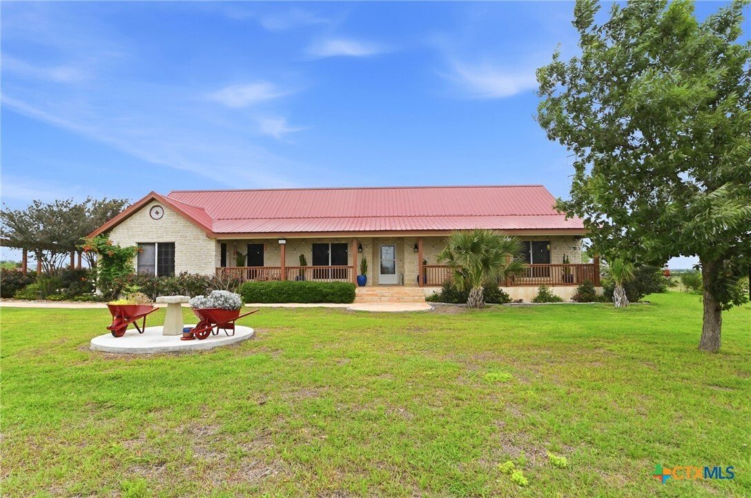 House in Seguin, Texas, United States 2 - 17909487