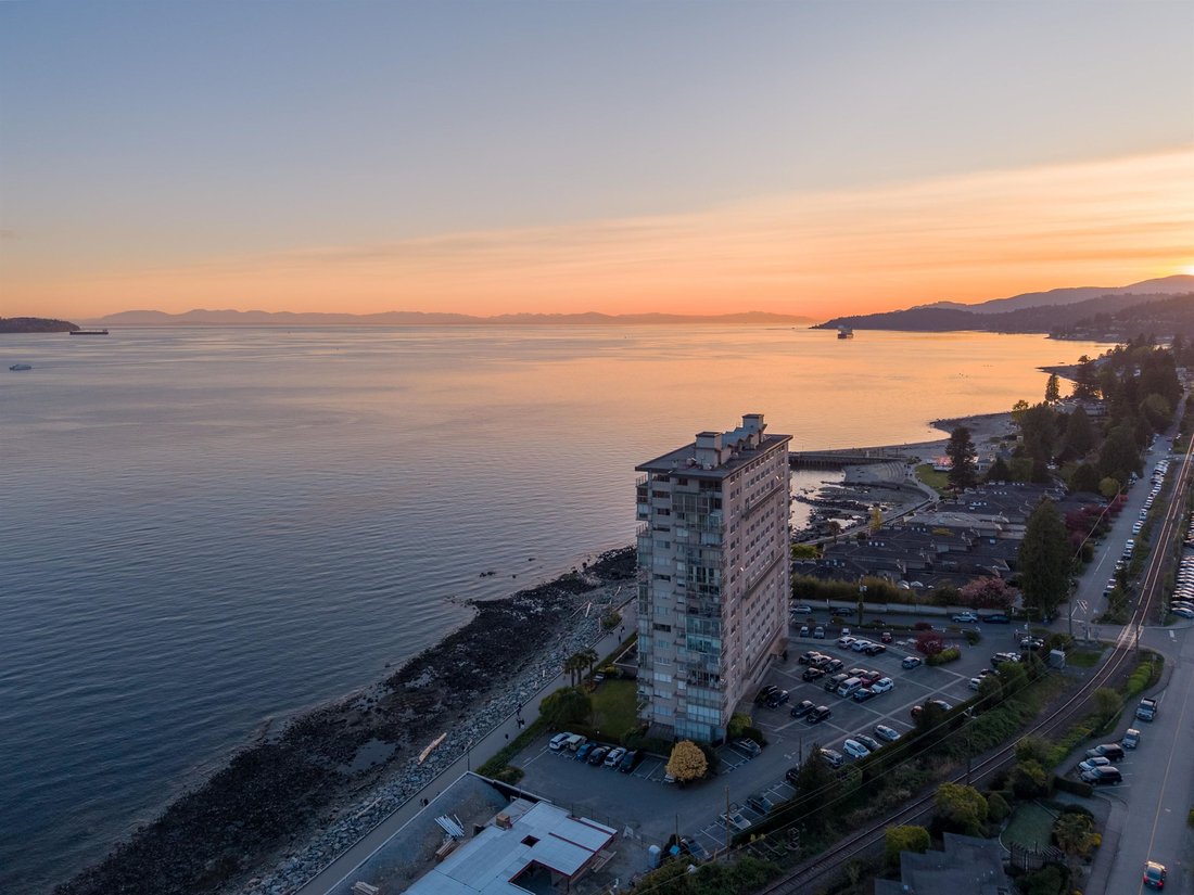 Condo in West Vancouver, British Columbia, Canada 3 - 17910444
