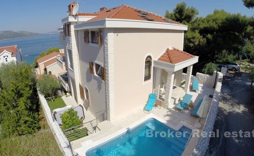 Villa a Okrug Gornji, Regione spalatino-dalmata, Croazia 1
