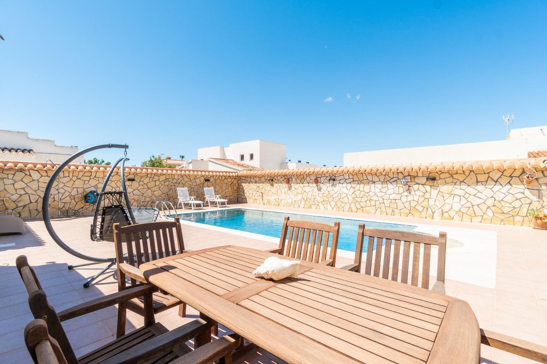 Villa in Torrevieja, Valencian Community, Spain 1 - 17911094
