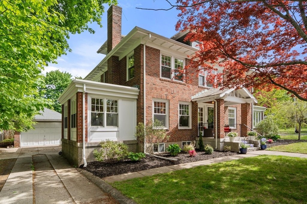 House in Newton, Massachusetts, United States 2 - 17906855