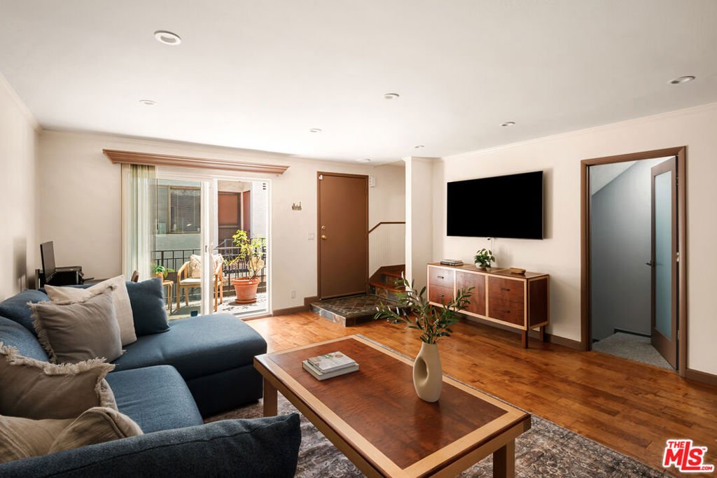 Condo in Los Angeles, California, United States 5 - 17798377