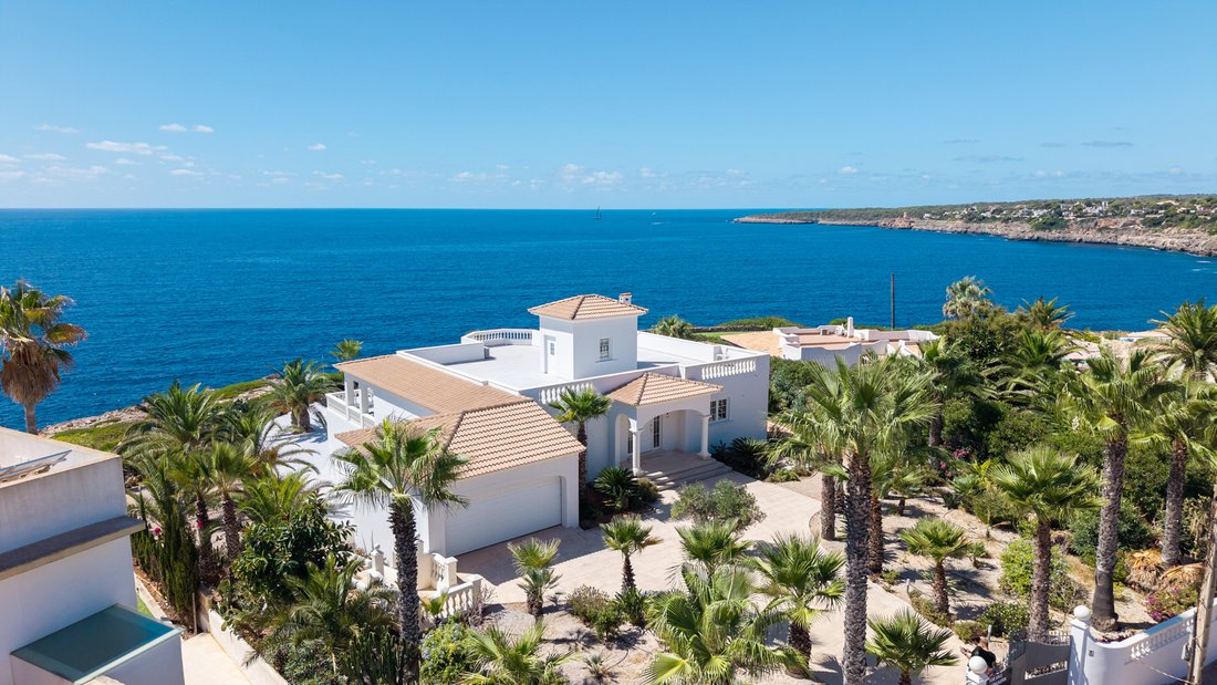 Villa in Llucmajor, Balearic Islands, Spain 2 - 17910094