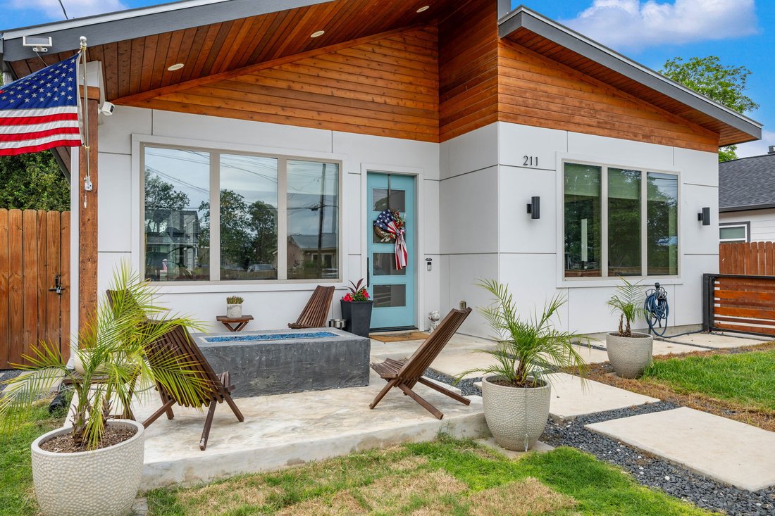 House in San Antonio, Texas, United States 2 - 17906474