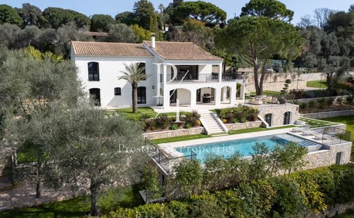 Villa in Cannes, Provence-Alpes-Côte d'Azur, France 1
