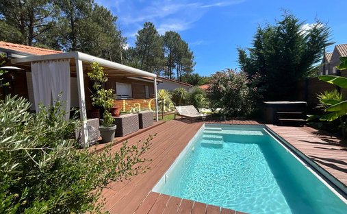 Villa in Le Teich, Nouvelle-Aquitaine, France 1