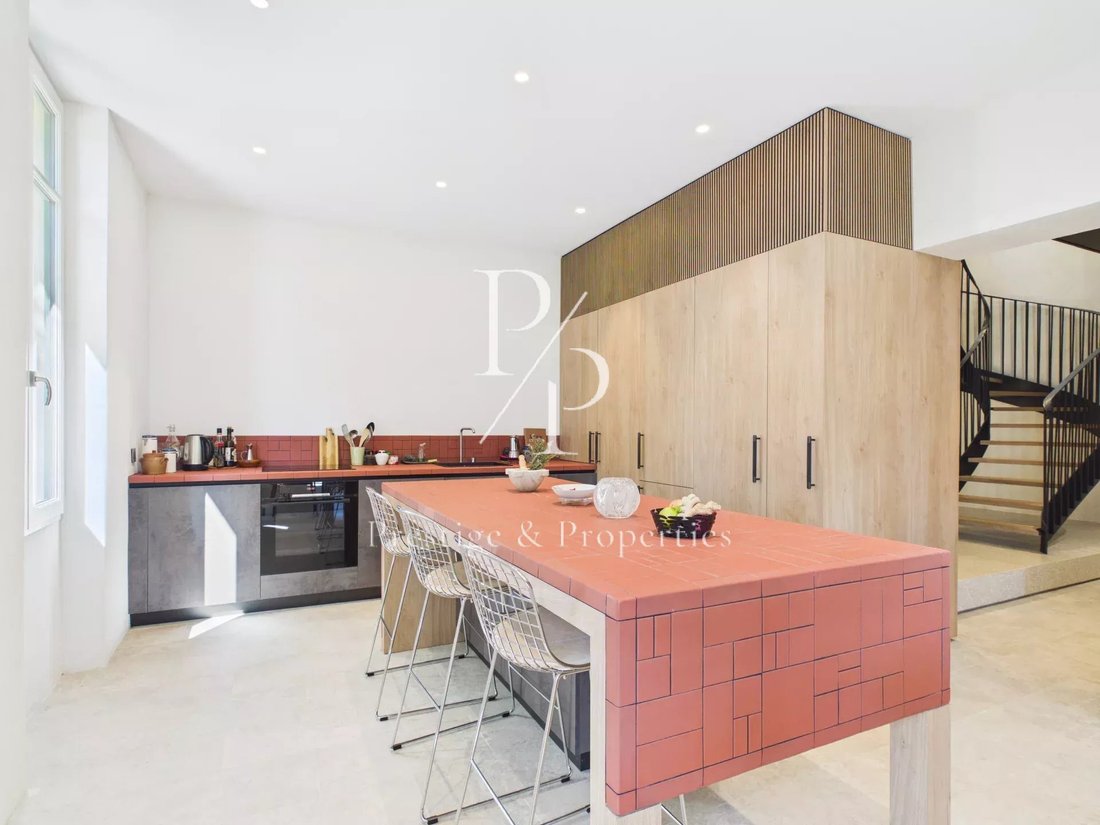 Villa in Cannes, Provence-Alpes-Côte d'Azur, France 4 - 17712809