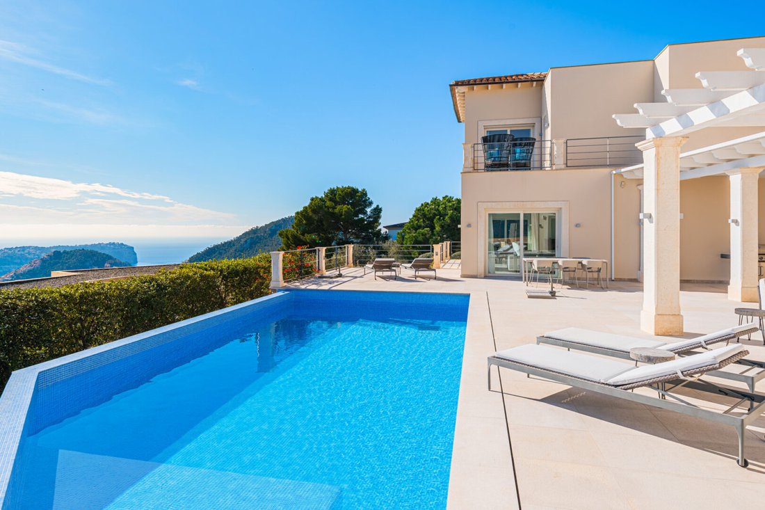 Villa in Port d'Andratx, Andratx, Balearic Islands 2 - 17910130
