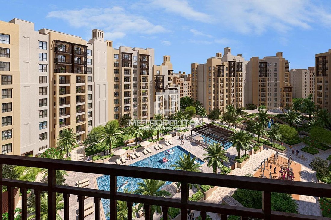 Apartment in Umm Suqeim, Dubai, United Arab Emirates 1 - 17908203