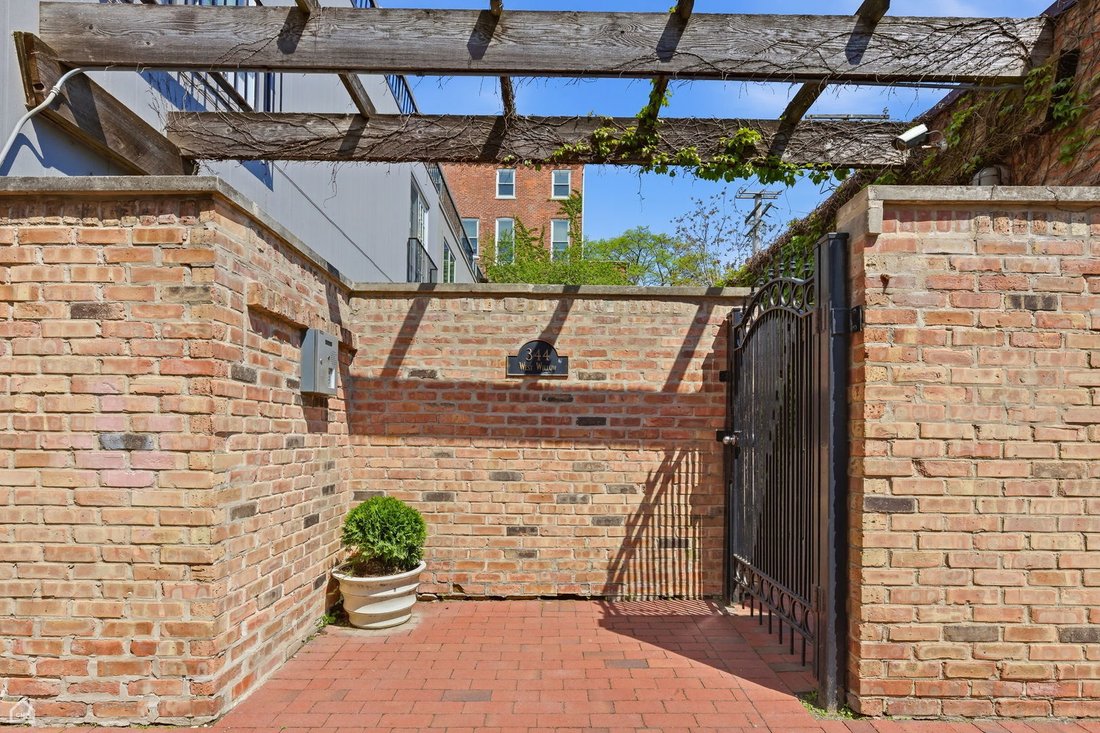 Townhouse in Chicago, Illinois, United States 2 - 17909937