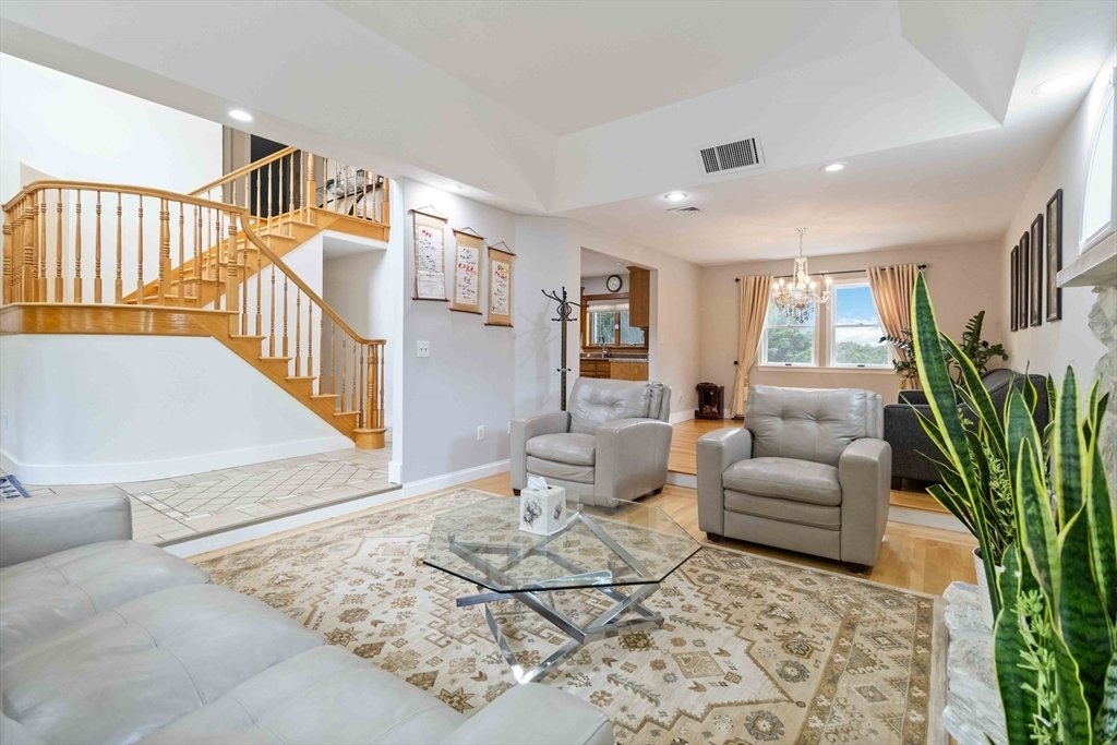 House in Quincy, Massachusetts, United States 5 - 17911450