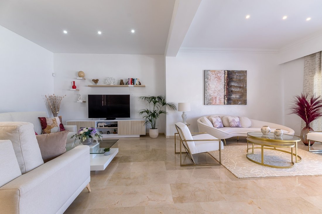 Villa in Camp de Mar, Mallorca, Andratx, Balearic Islands 2 - 17909964