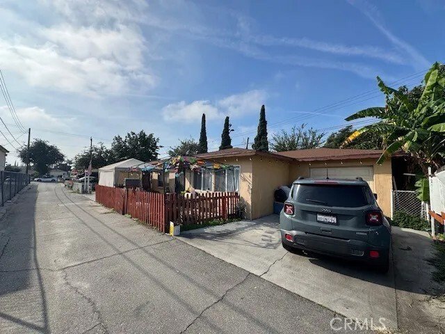 Bell, California, United States 4 - 16922611