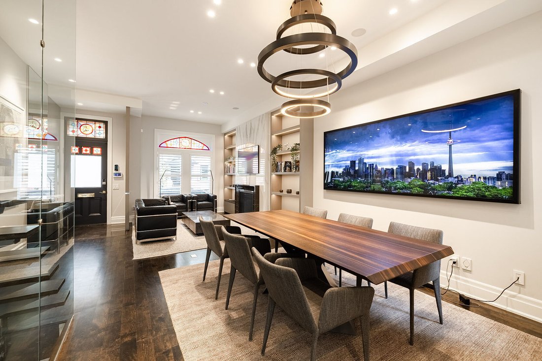 Townhouse in Toronto, Ontario, Canada 5 - 17911968
